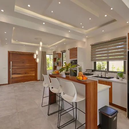 Villa Cookie Le Coquin, 3 Chambre Au Centre De Grand Baie, Jacuzzi Exterior photo