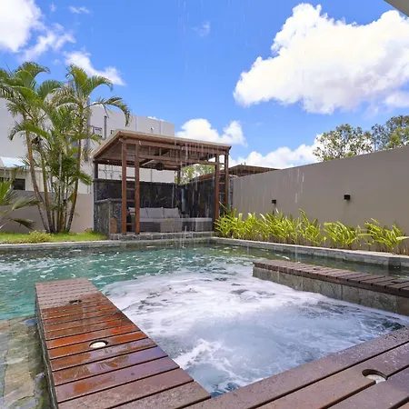 Villa Cookie Le Coquin, 3 Chambre Au Centre De Grand Baie, Jacuzzi Exterior photo